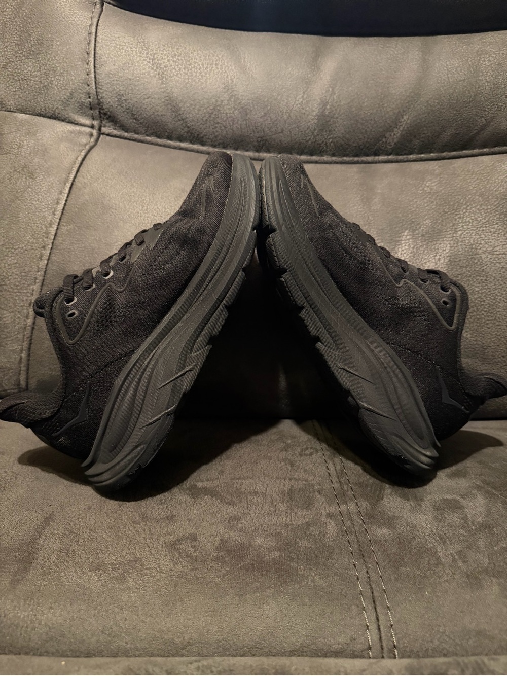 HOKA Clifton 10 Women's All-Black Cushioned Athletic Shoe - Picture 4 of 8